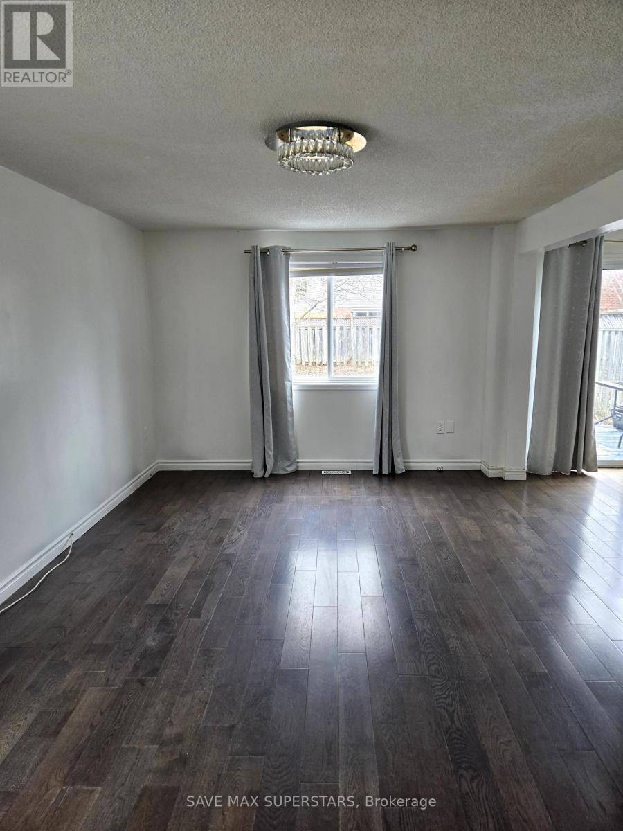 94 WESSENGER DRIVE, Barrie (holly), ON L4N8P8