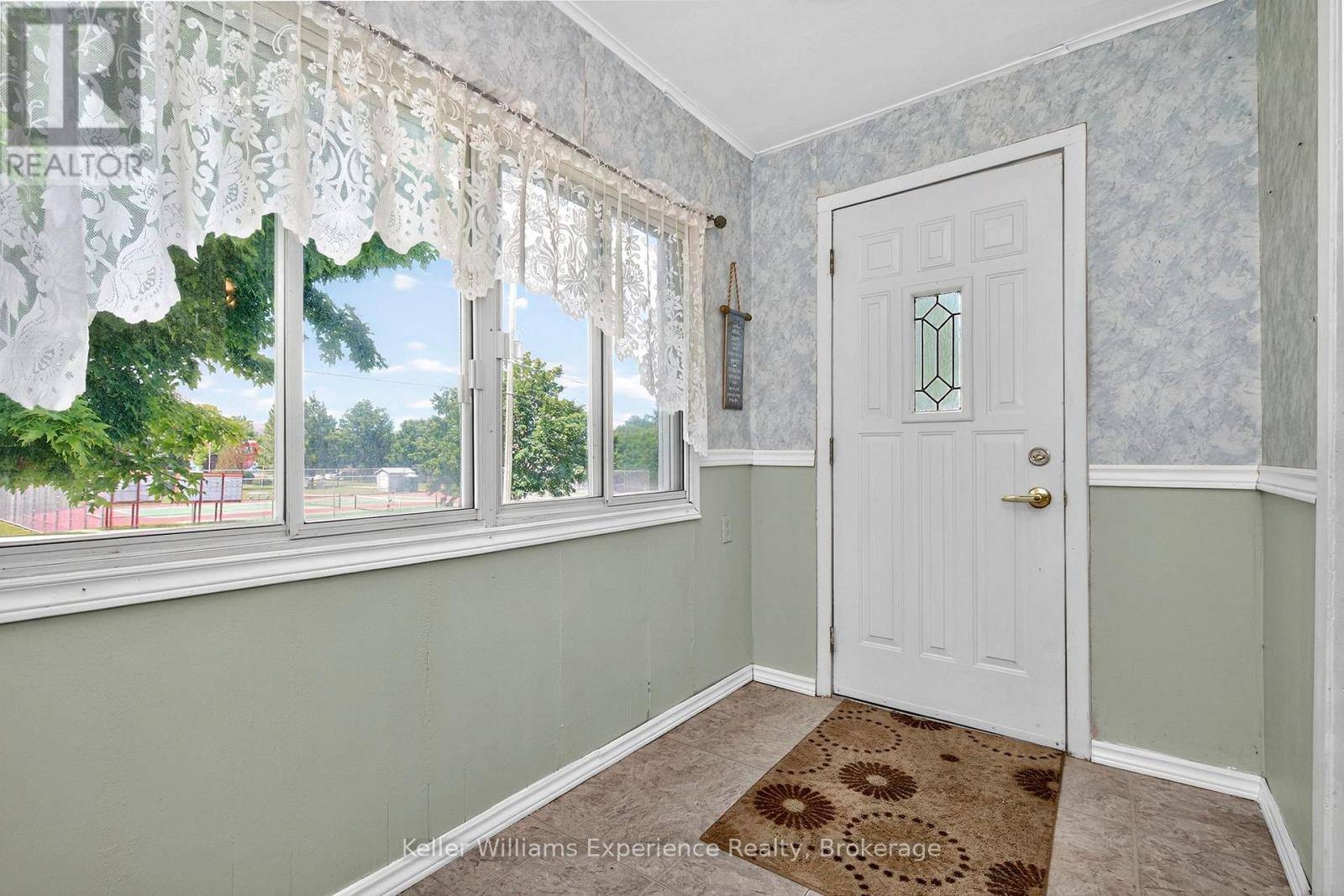 Penetanguishene, ON L9M1L5,21 MARIA STREET