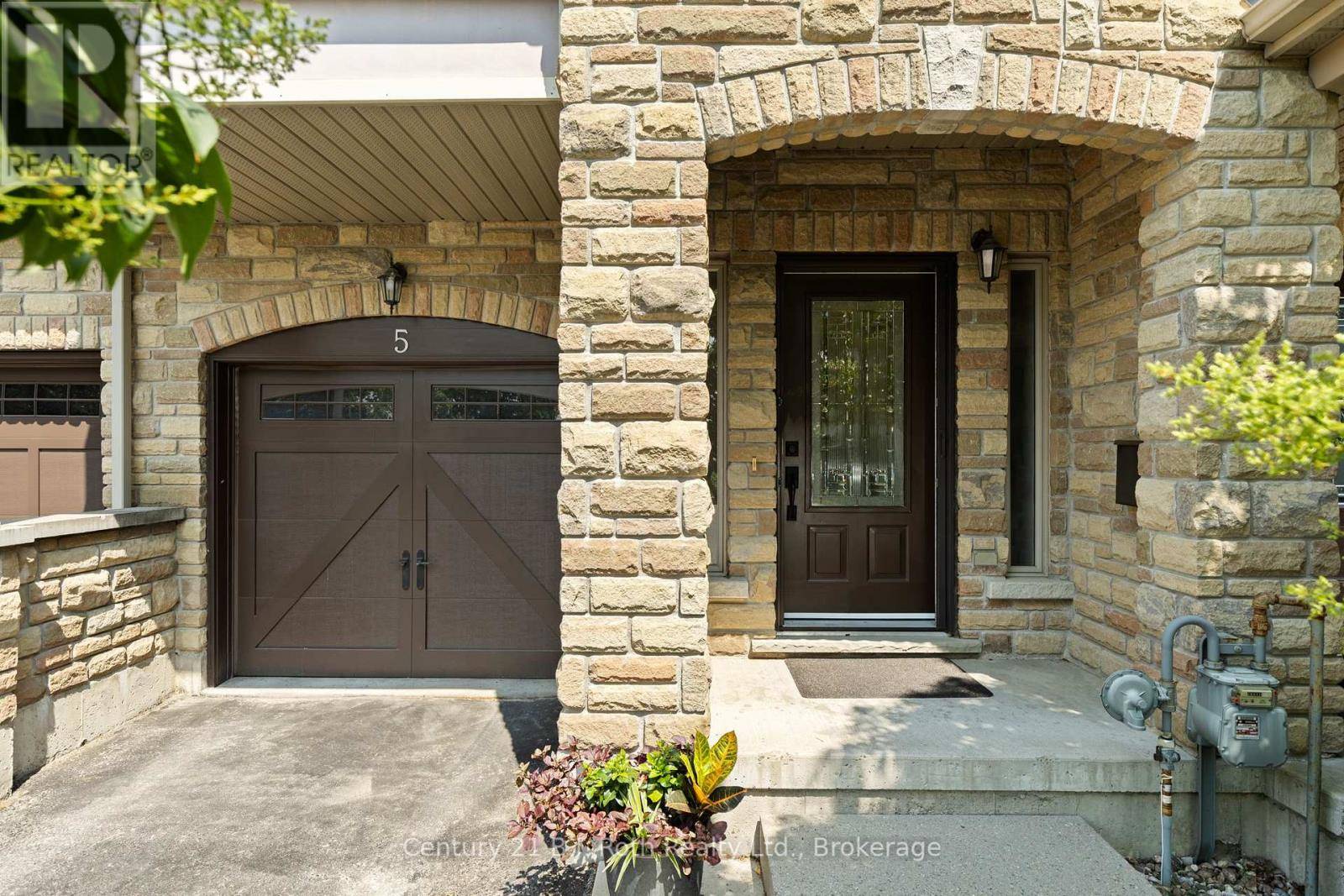 Orillia, ON L3V3L9,188 Coldwater RD #5