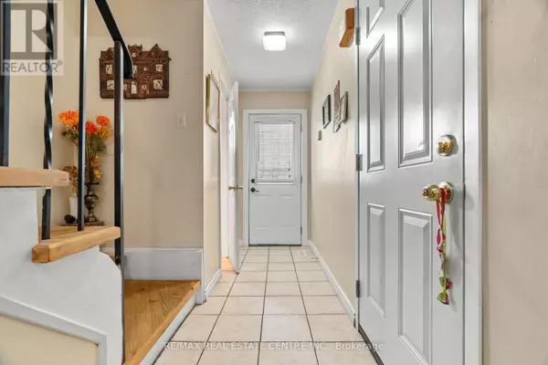 Midland, ON L4R4R8,778 William ST East #77