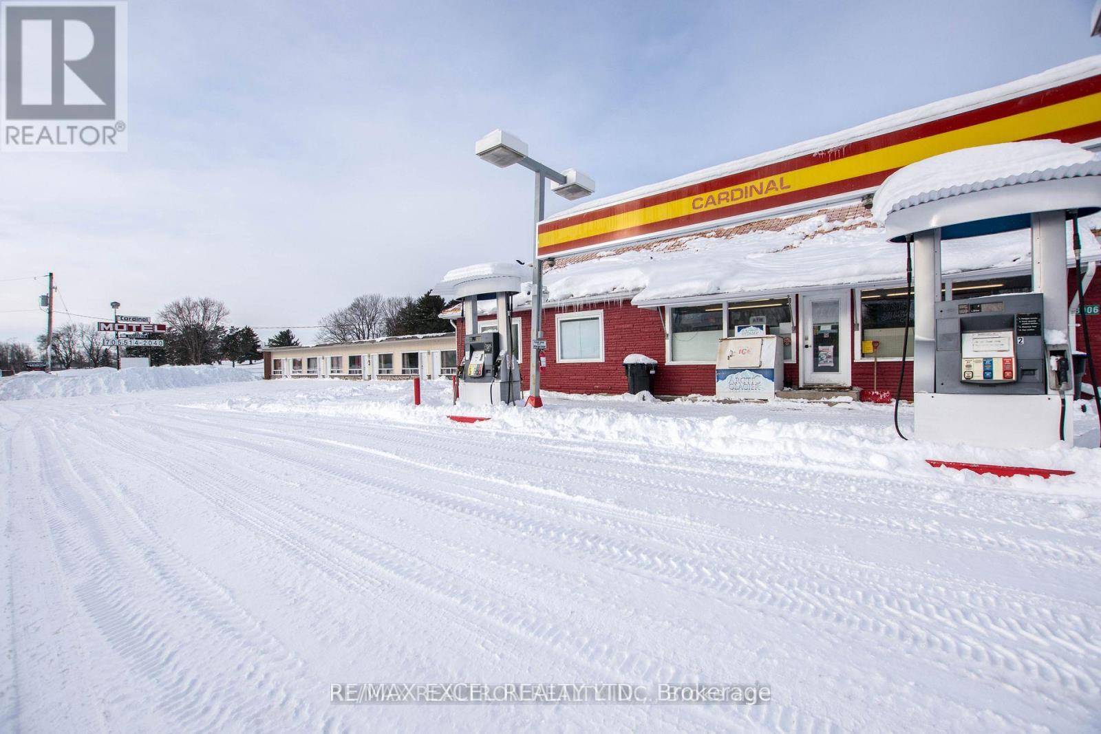 Orillia, ON L3V6H3,8906 HWY 11 ROAD S