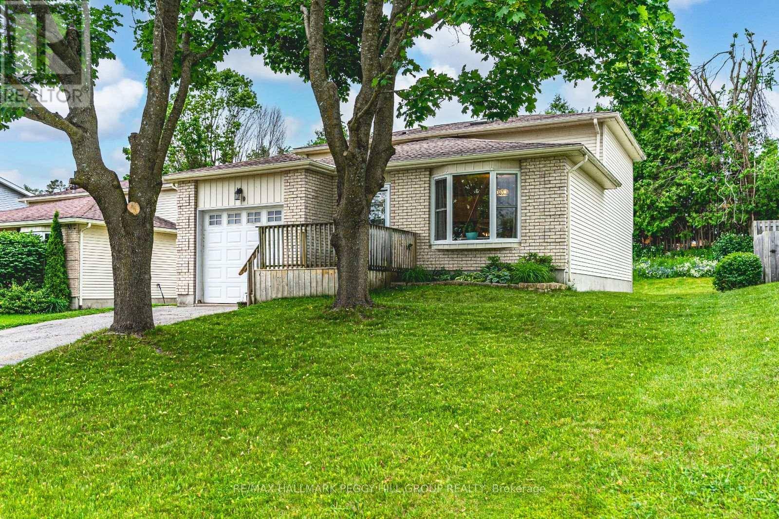 29 FIRST STREET, Orillia, ON L3V4A8