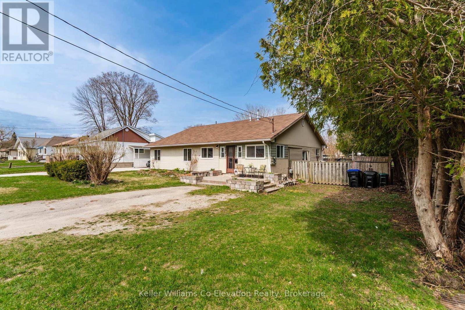 Midland, ON L4R1Y4,230 ELIZABETH STREET