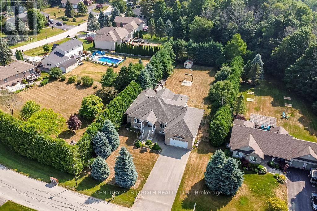 Wasaga Beach, ON L9Z1M4,35 CLUB COURT
