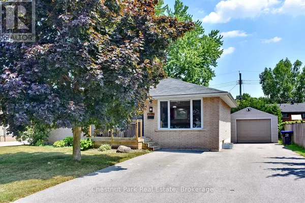 Collingwood, ON L9Y2Z7,647 OAK STREET