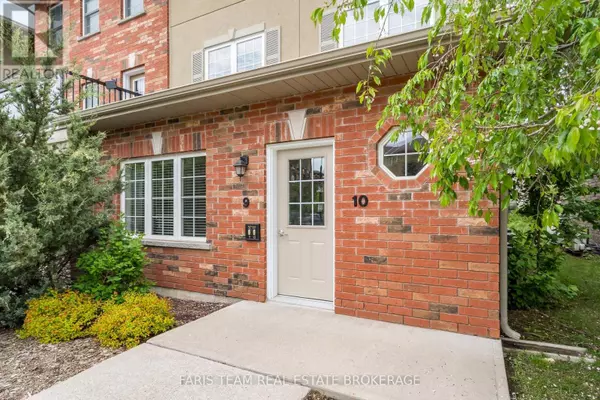 Barrie (ardagh), ON L4N5W9,57 Ferndale DR South #9