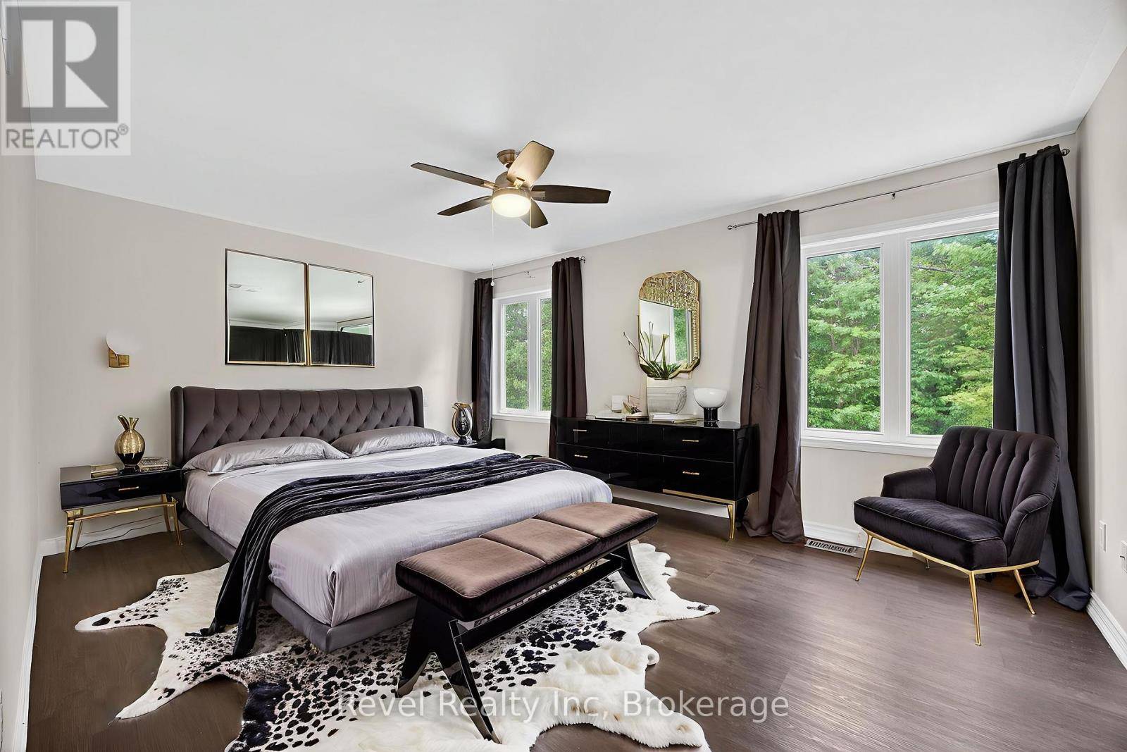Wasaga Beach, ON L9Z0E5,66 CHRISTY DRIVE