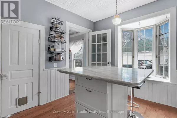 Midland, ON L4R3S7,356 THIRD STREET