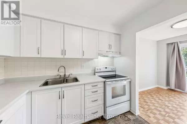 Midland, ON L4R4R8,778 WILLIAM ST #74