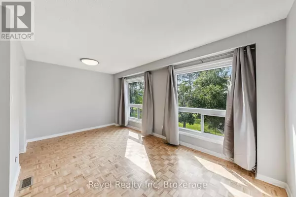 Midland, ON L4R4R8,778 WILLIAM ST #74