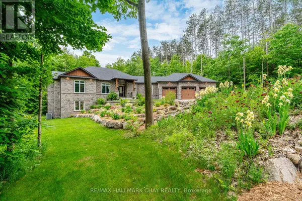 Tiny, ON L9M0M3,2 TIMBERLAND COURT S