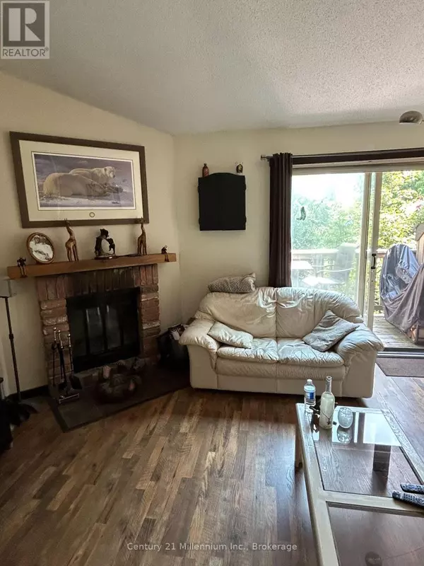 Collingwood, ON L9Y5B4,185 ESCARPMENT CRESCENT