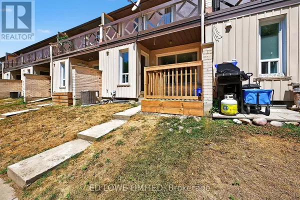 Barrie (north Shore), ON L4M1K7,275 Blake ST #27