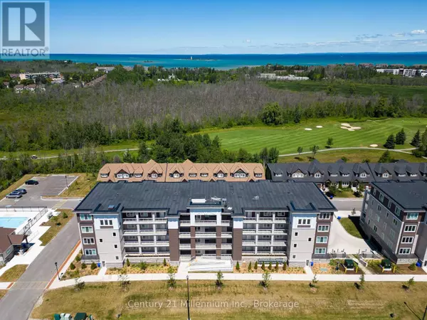 Collingwood, ON L9Y1T3,17 Spooner CRES #205