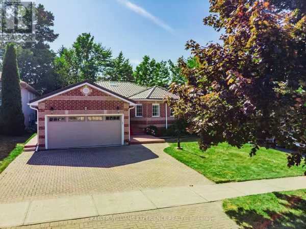 8 KELL PLACE, Barrie (innis-shore), ON L4N9K3