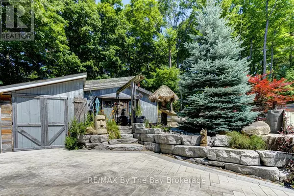 Oro-medonte (horseshoe Valley), ON L4M4Y8,6 BEECH WOOD ROAD