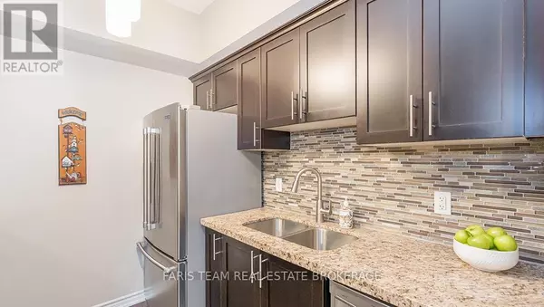 Barrie (ardagh), ON L4N2L3,40 Ferndale DR South #210