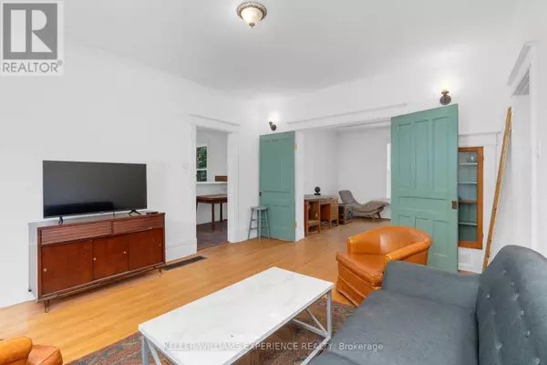 Barrie (wellington), ON L4M3H9,134 OWEN STREET
