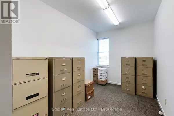 Collingwood, ON L9Y0G7,864 Hurontario ST #201S