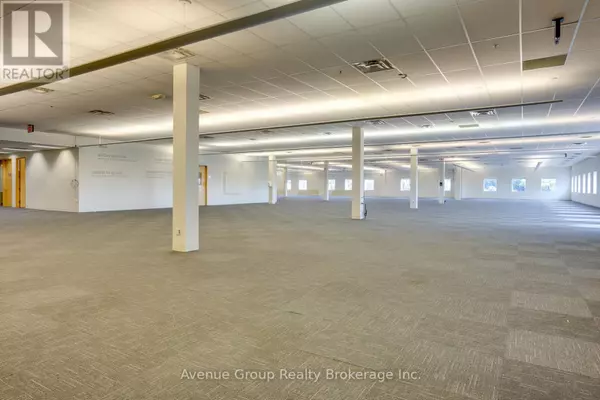 Barrie (bayfield), ON L4M3C1,320 Bayfield ST #202