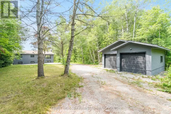 Severn (washago), ON L0K2B0,5127 SEVERN PINES CRESCENT