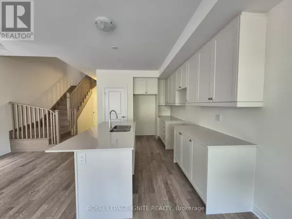 Midland, ON L4R0J1,554 HUDSON CRESCENT
