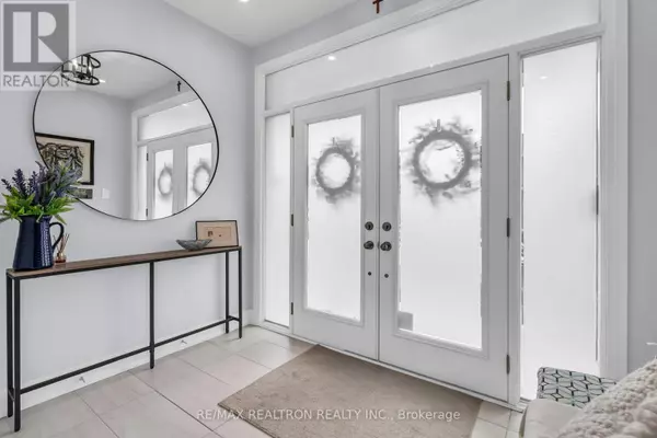 Barrie, ON L9J0J1,99 FRANKLIN TRAIL