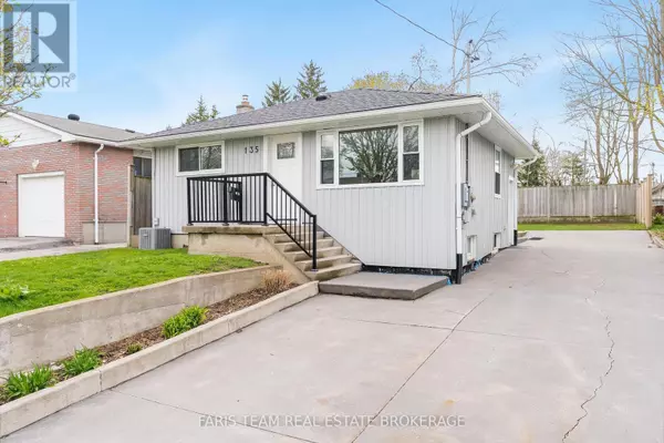 135 GUNN STREET, Barrie (wellington), ON L4M2H6