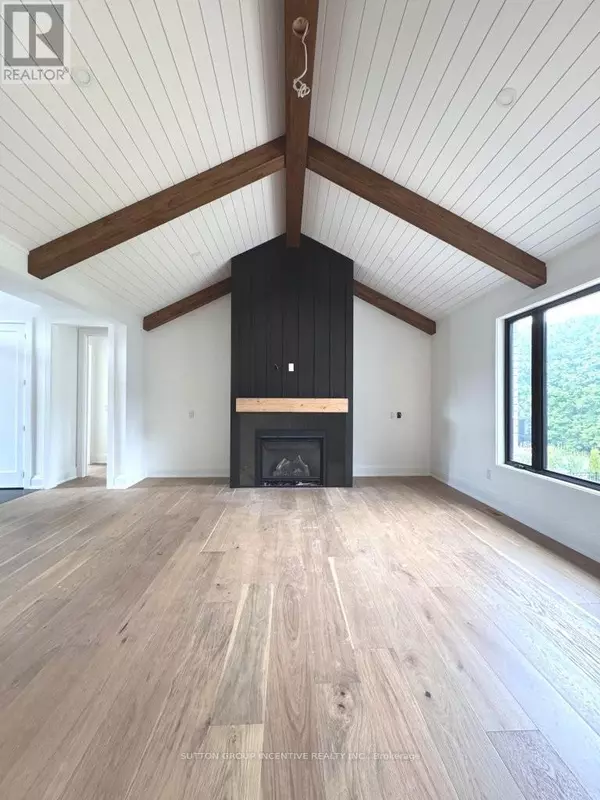 Springwater (snow Valley), ON L9X2B1,5 JEAN MILLER COURT