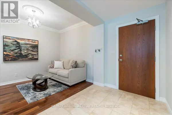 Barrie (lakeshore), ON L4N6E9,33 Ellen ST #1108