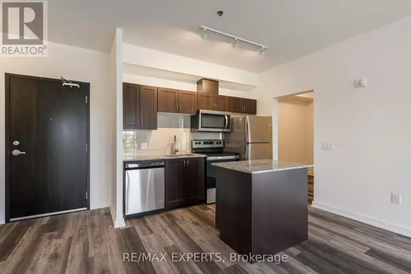 430 Essa RD #307, Barrie (holly), ON L4N9C6