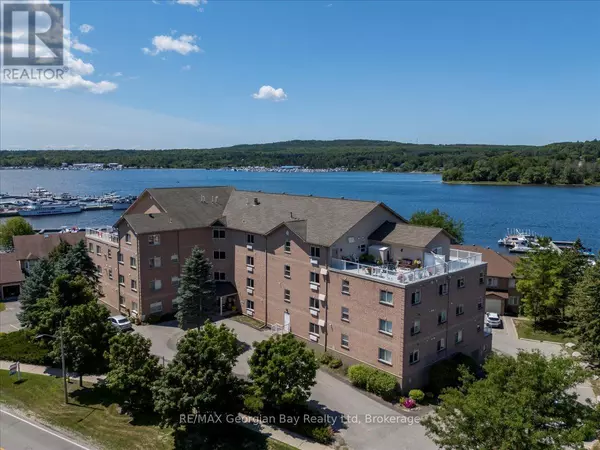 4 Beck BLVD #201, Penetanguishene, ON L9M2H3