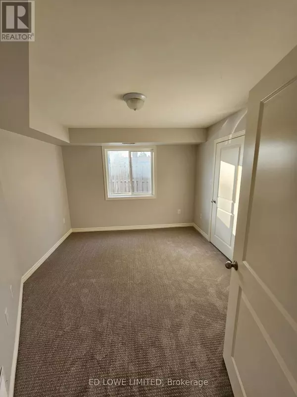 Orillia, ON L3V2J5,82 FITTONS ROAD E