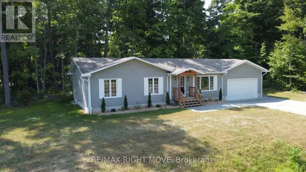 1 OJIBWAY COURT, Tiny, ON L9M0B2