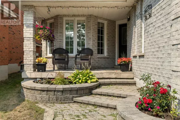 Barrie (holly), ON L4N9M8,117 VIOLET STREET