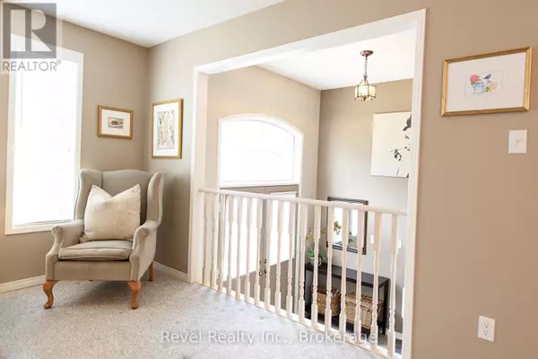 Wasaga Beach, ON L9Z1M9,30 CRANBERRY HEIGHTS