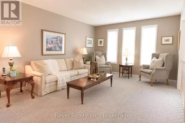 Wasaga Beach, ON L9Z1M9,30 CRANBERRY HEIGHTS