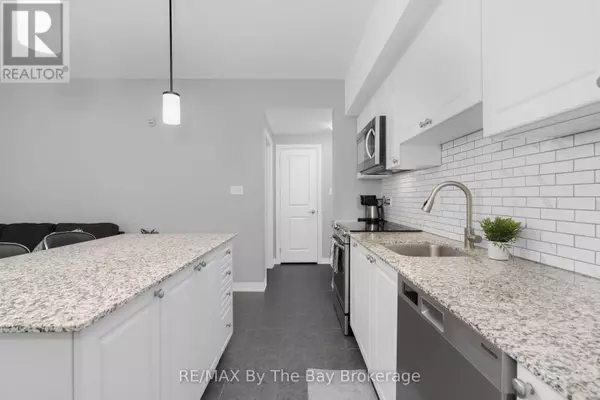 Barrie (0 West), ON L9J0B9,300 ESSA RD #309