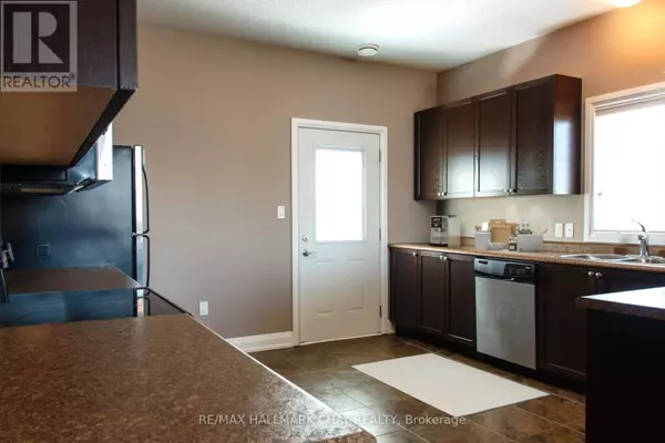 Severn (west Shore), ON L3V0T9,3939 WOOD AVENUE