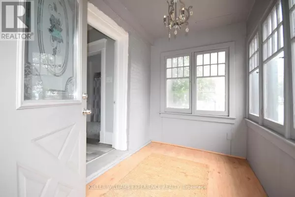 Barrie (city Centre), ON L4N3B5,184 BRADFORD STREET