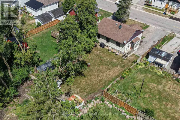 Orillia, ON L3V5T9,155 DUNEDIN STREET