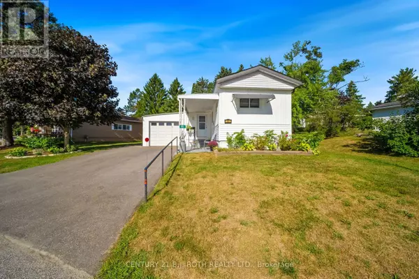 Oro-medonte (hawkestone), ON L0L1T0,66 CAMERON DRIVE