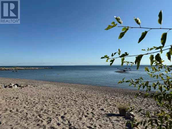 Tiny, ON L0L2J0,909 17 CONCESSION