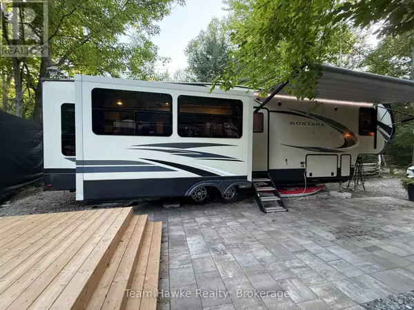 Springwater, ON L0L1P0,2920 Old Penetanguishene RD #104
