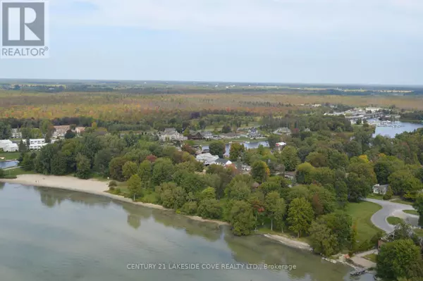 Ramara (brechin), ON L0K1B0,100 LAKE AVENUE