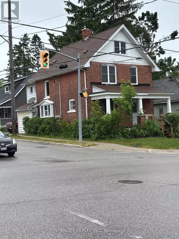 Orillia, ON L3V5L5,90 COLDWATER ROAD W