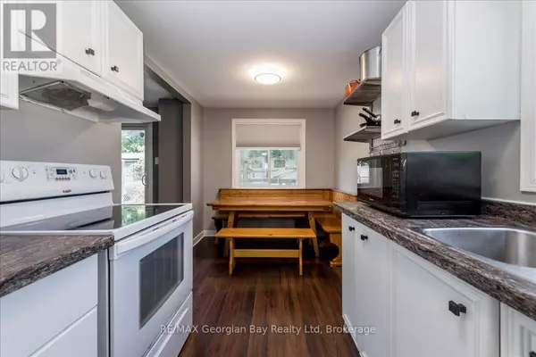 Midland, ON L4R5C2,340 ROSE CRESCENT