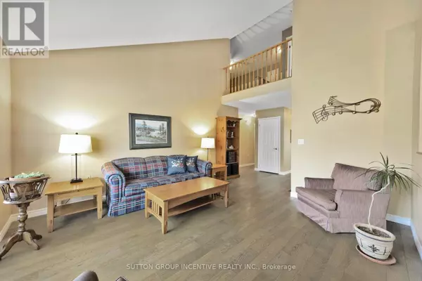 Orillia, ON L3V7T9,40 Museum DR #403