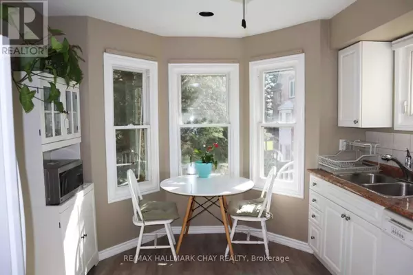 Barrie (painswick North), ON L4N7R7,119 D'ambrosio DR #22