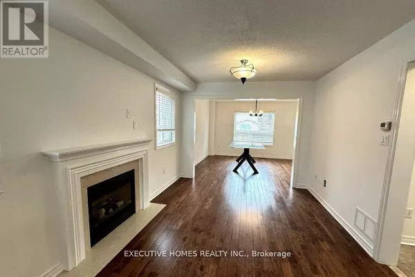 Barrie (ardagh), ON L4N5R2,179 CUNNINGHAM DRIVE